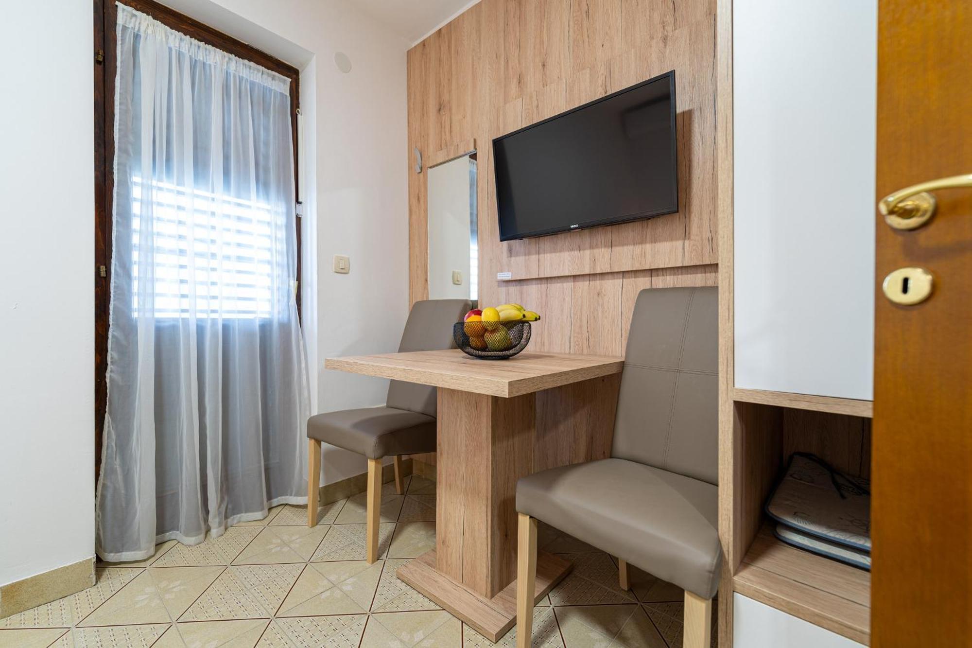 Studio Apartments Marea 2 Budva Habitación foto